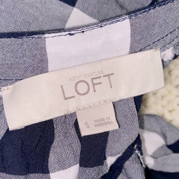 Ann Taylor LOFT checkered top size small - Picture 5 of 7